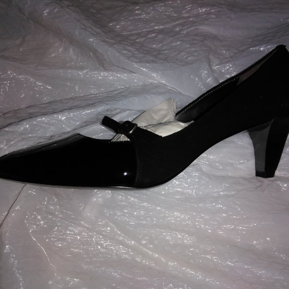 Shoes - Picture 9 of 16